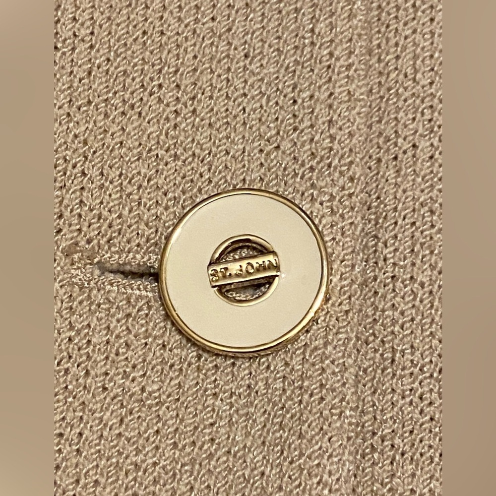 Elegant St. John Collection Neutral Beige Knit Jacket Quiet Luxury Size 2 - Picture 7 of 14